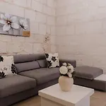 Bright 3bed Townhouse By Homely!