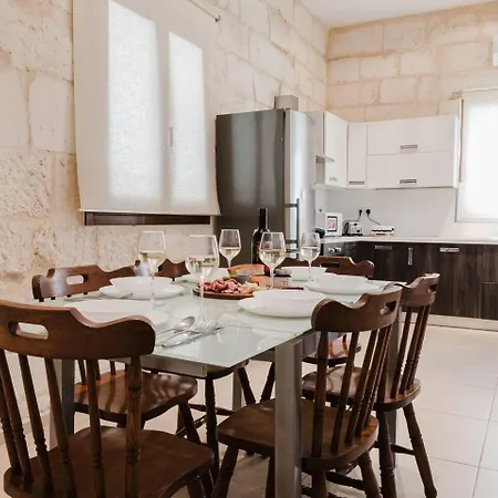 Bright 3bed Townhouse By Homely! * Mellieħa