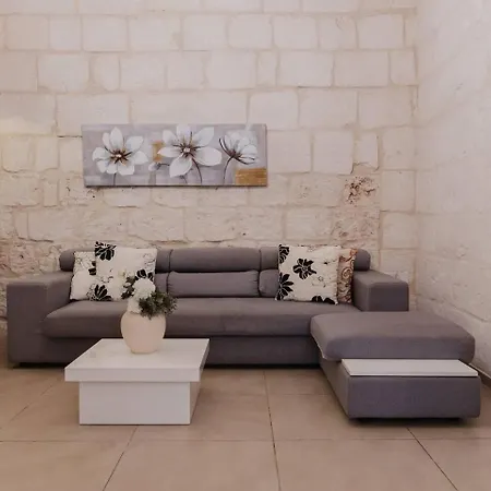 Bright 3bed Townhouse By Homely! בית נופש מליאהה