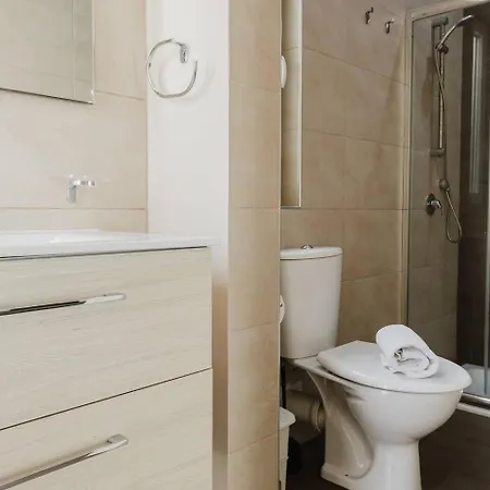 Bright 3bed Townhouse By Homely! * 멜리에하