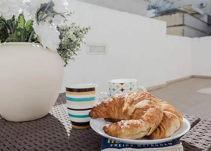 Bright 3bed Townhouse By Homely! 度假居 梅利哈