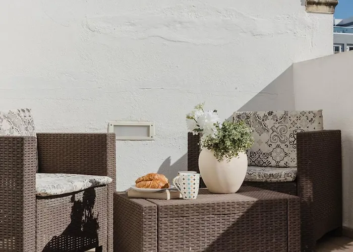 Bright 3bed Townhouse By Homely! *